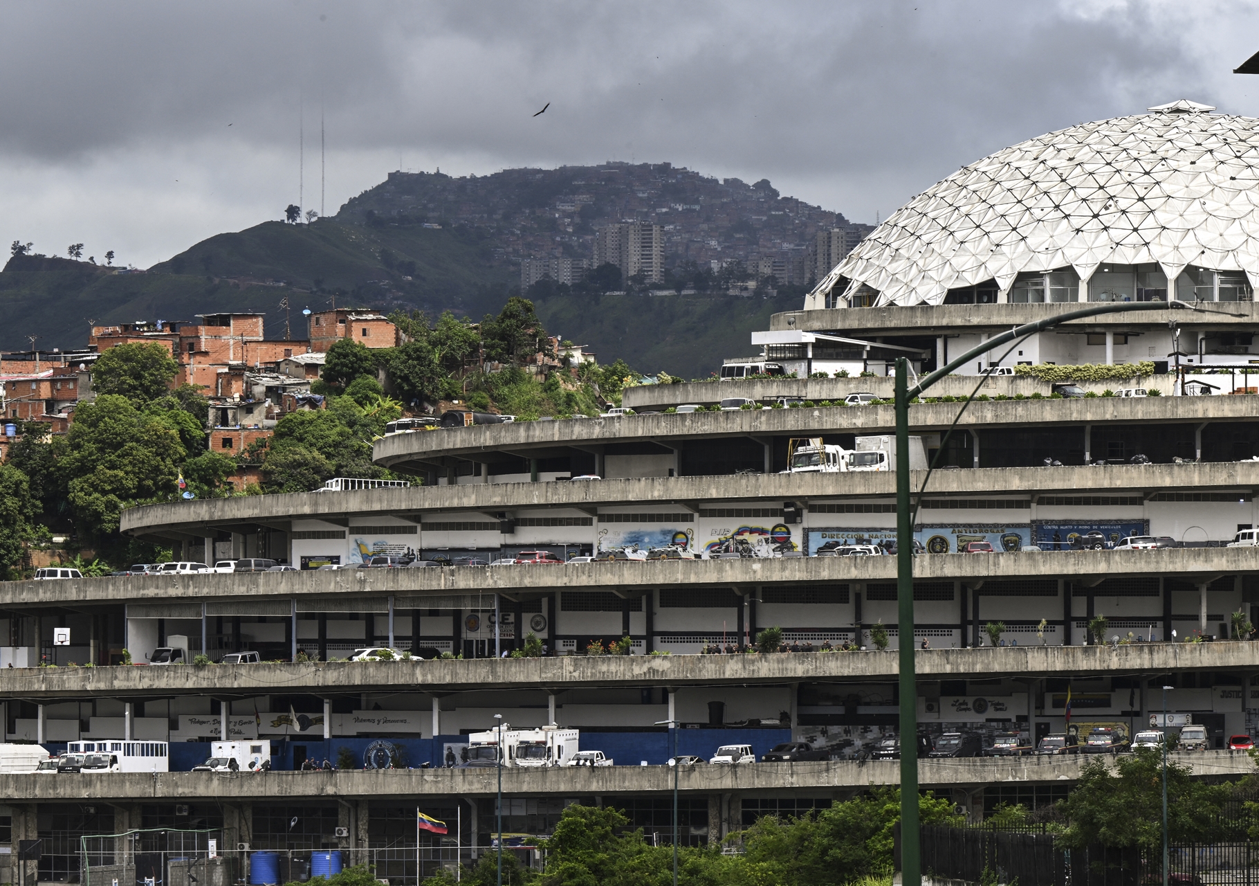 Comisión Europea expresa preocupación por la detención de tres de sus ciudadanos en Venezuela