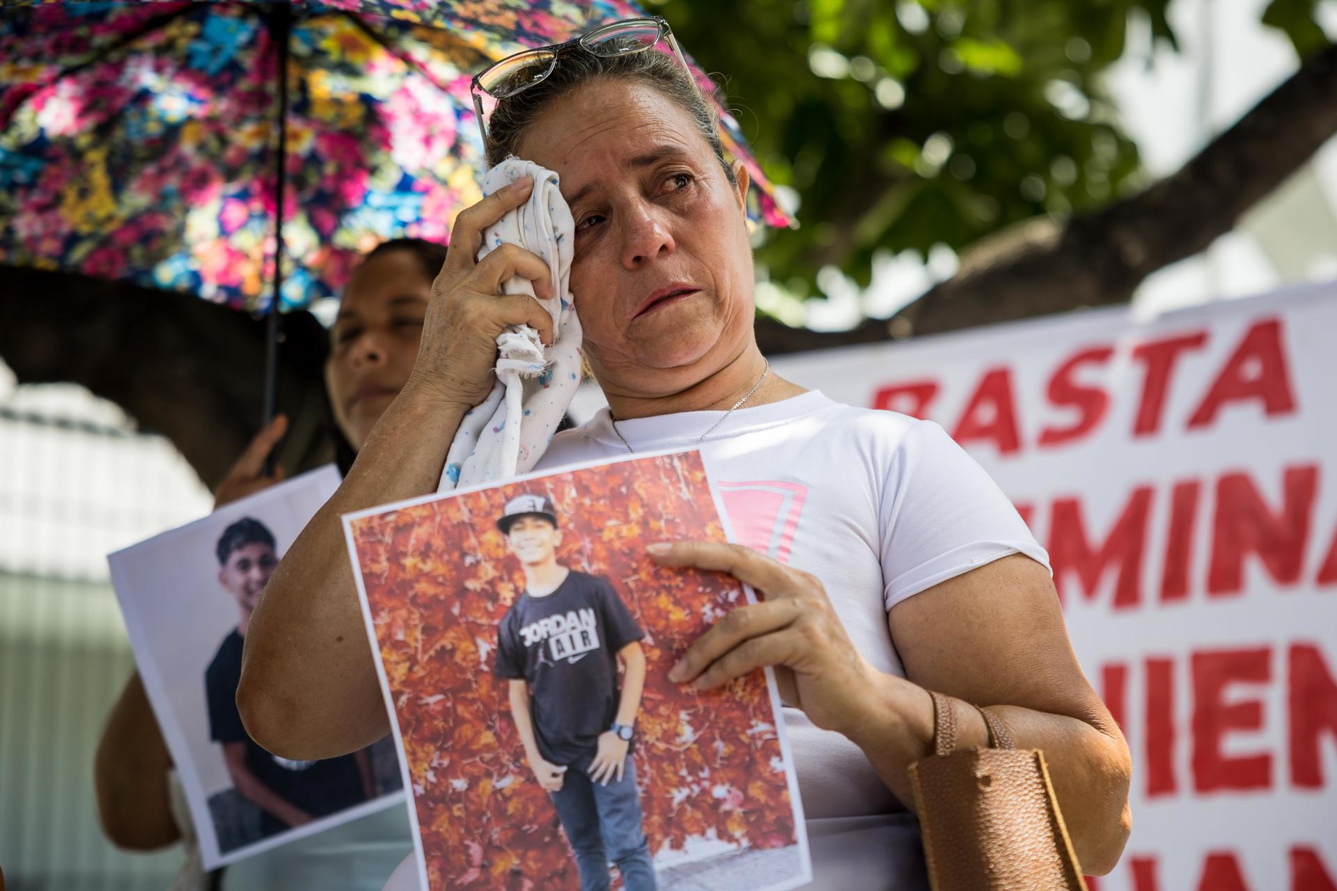 Relatives of teenagers detained in Venezuela denounce “torture” against minors