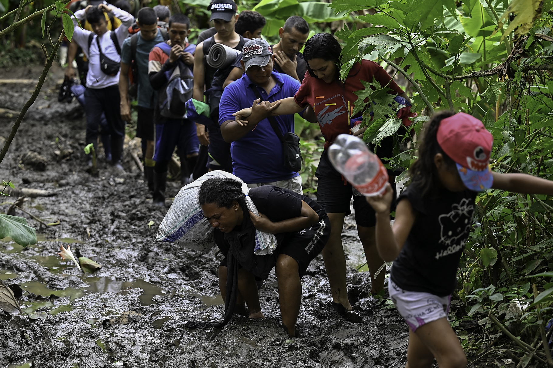 Venezolanos de 30 a 40 años lideran el flujo migratorio por el Darién