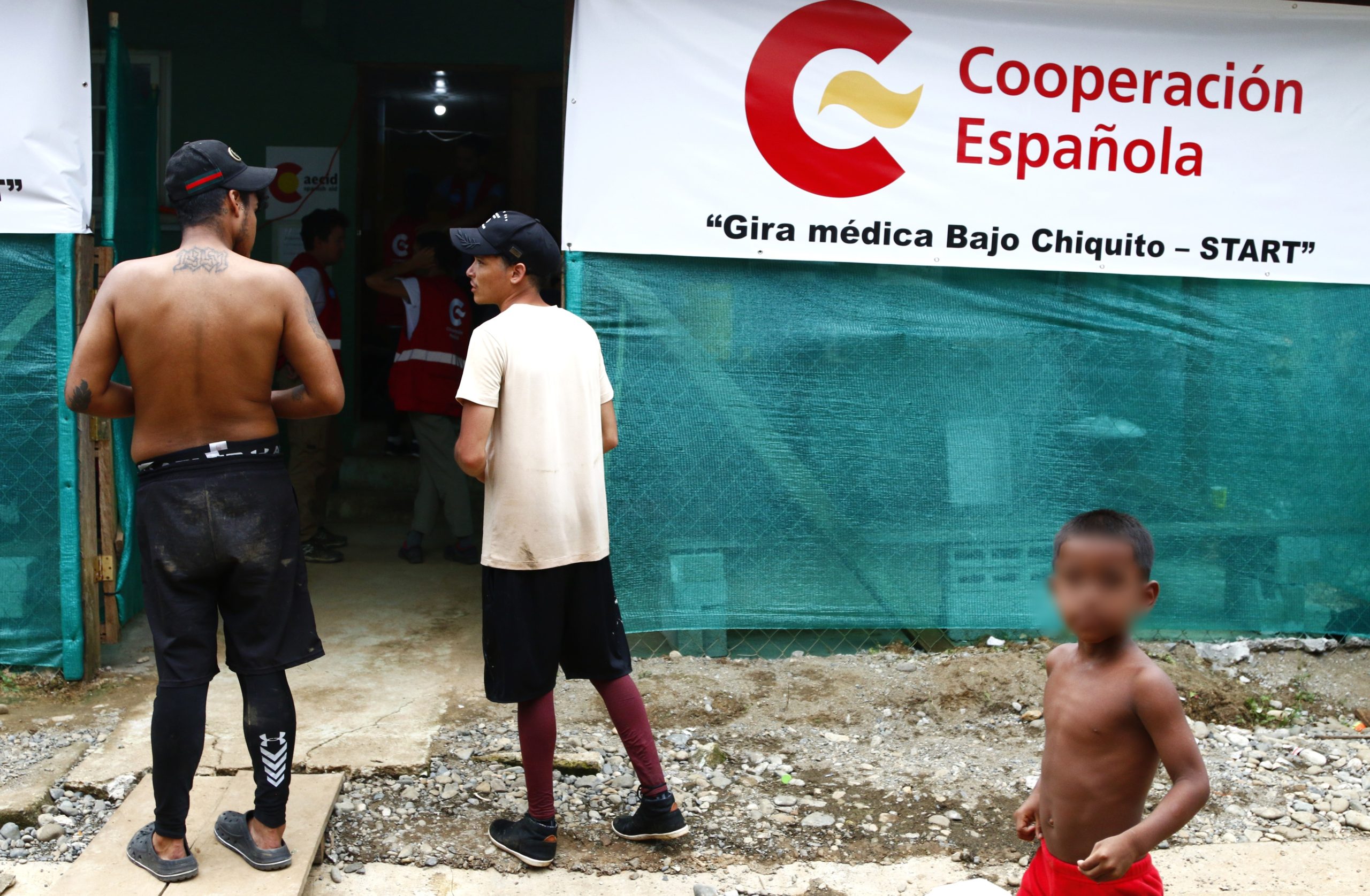 España instala una clínica para tratar a los migrantes que cruzan la selva del Darién