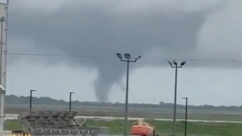 ¿Por qué el huracán Milton causó tantos tornados en Florida?