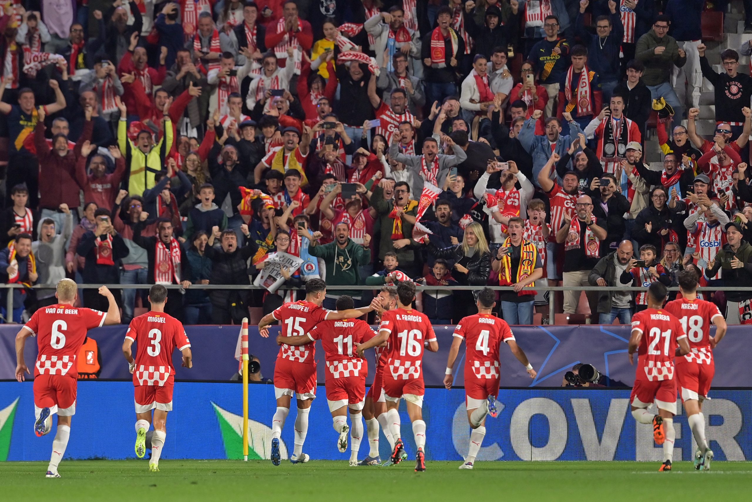 El Girona de Yangel Herrera hace historia: derrotó a Slovan Bratislava y logró su primera victoria en la Champions