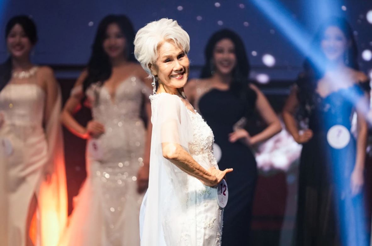 Quién es Choi Soon-hwa, la modelo de 81 años que aspiraba representar a Corea en el Miss Universo