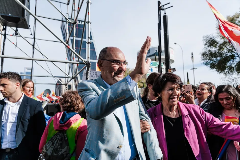 Alejo Vidal-Quadras clausuró el acto, que según los organizadores reunió a cerca de 400.000 personas.Europa Press