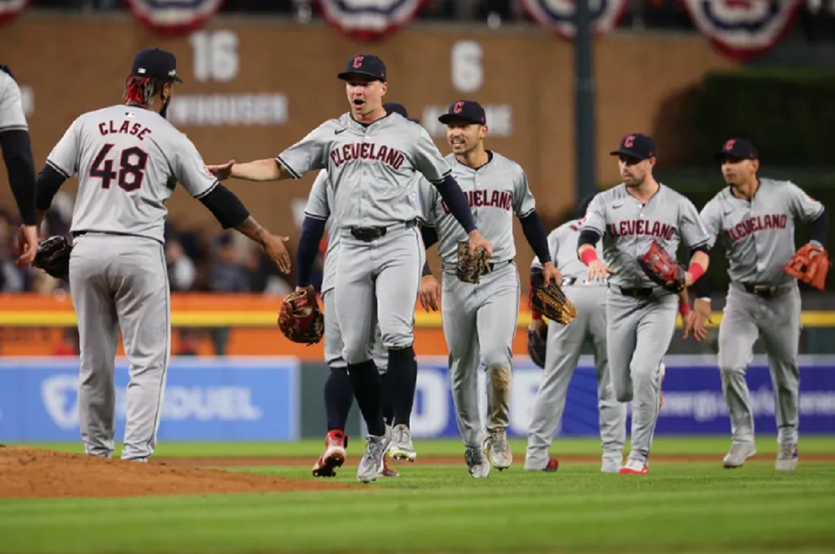 Guardianes y Tigres se enfrentan en un juego decisivo