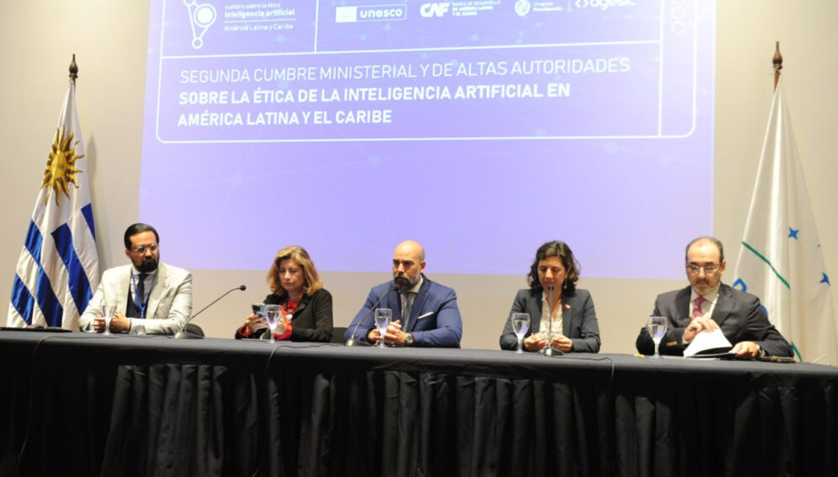 Inteligencia Artificial en América Latina: a la zaga y sin cooperación regional