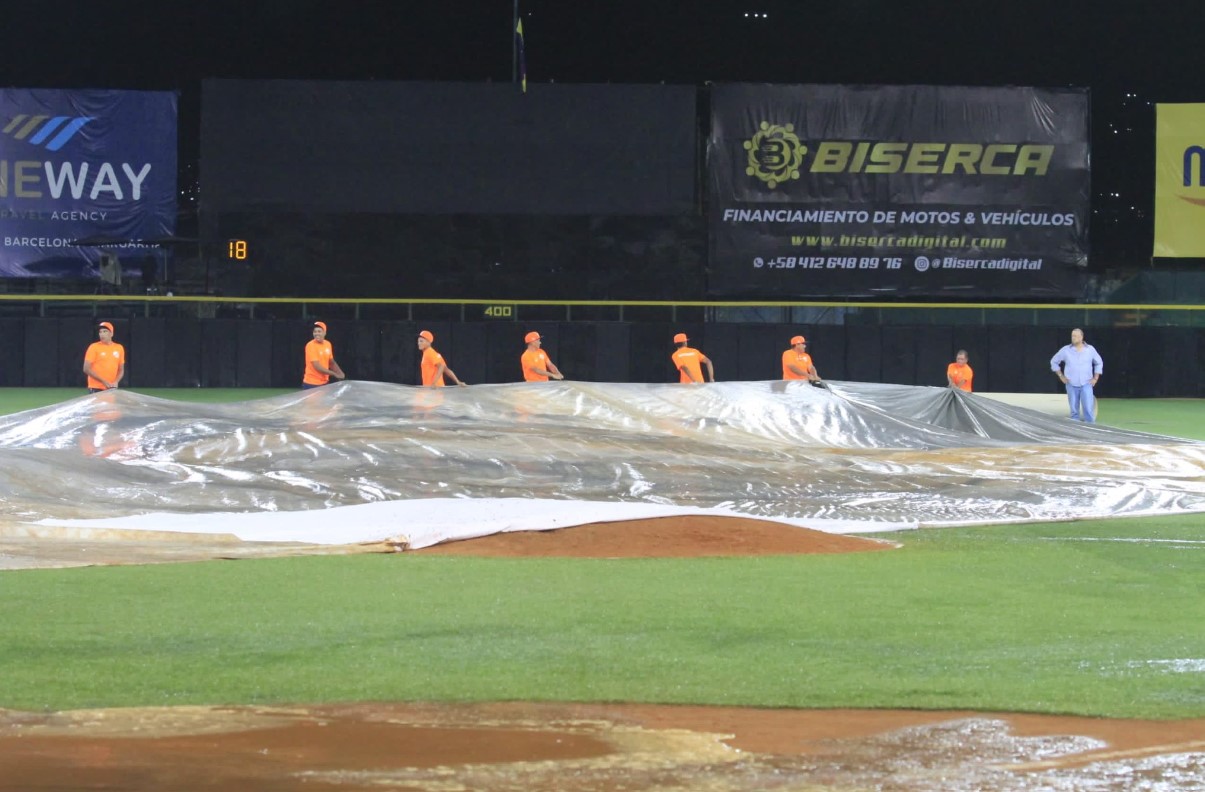 Suspendieron partido Leones-Caribes debido a las lluvias en Puerto La Cruz: ¿cuándo se jugará?