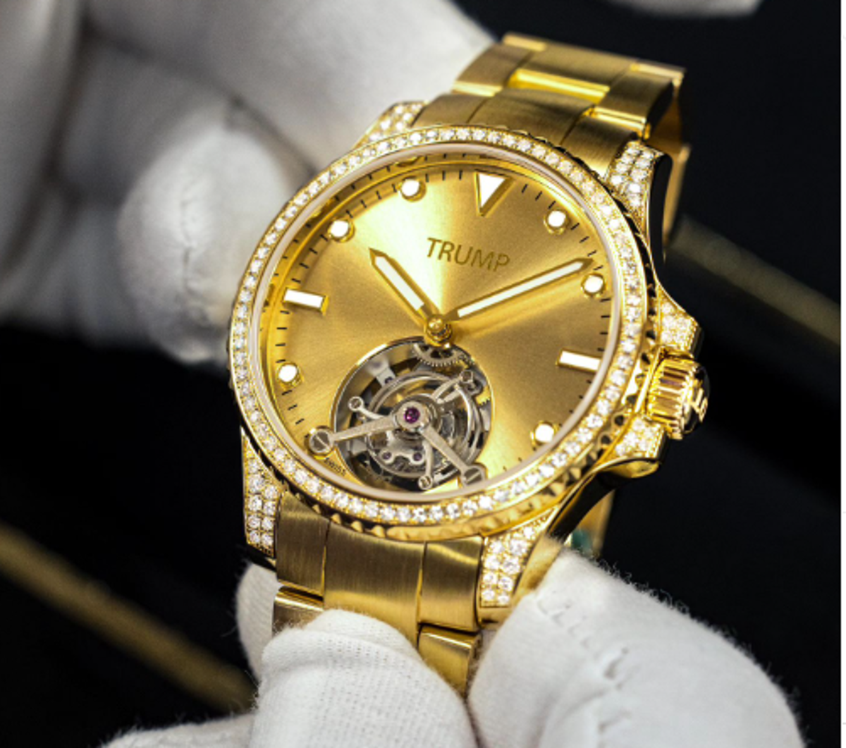 Trump Tourbillon, relojes de oro y diamante que cuestan 100.000 dólares