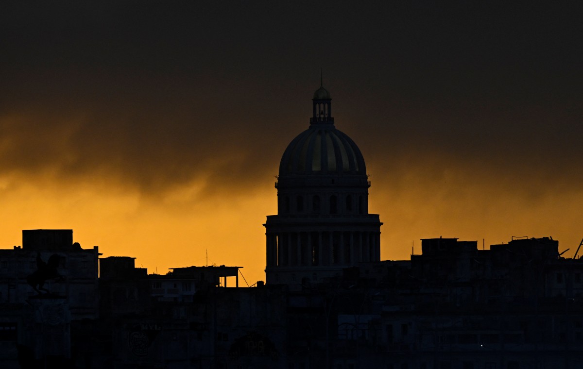 CUBA-ENERGY-BLACKOUT-HURRICANE-OSCAR