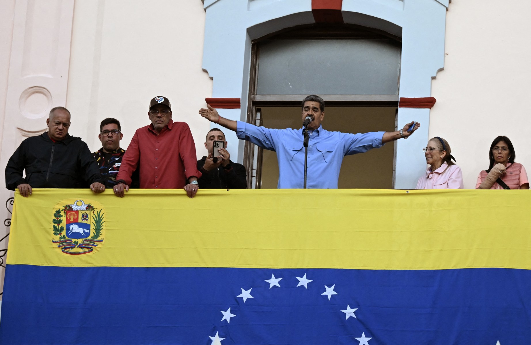 VENEZUELA-ELECTION-VOTE-AFTERMATH-MADURO