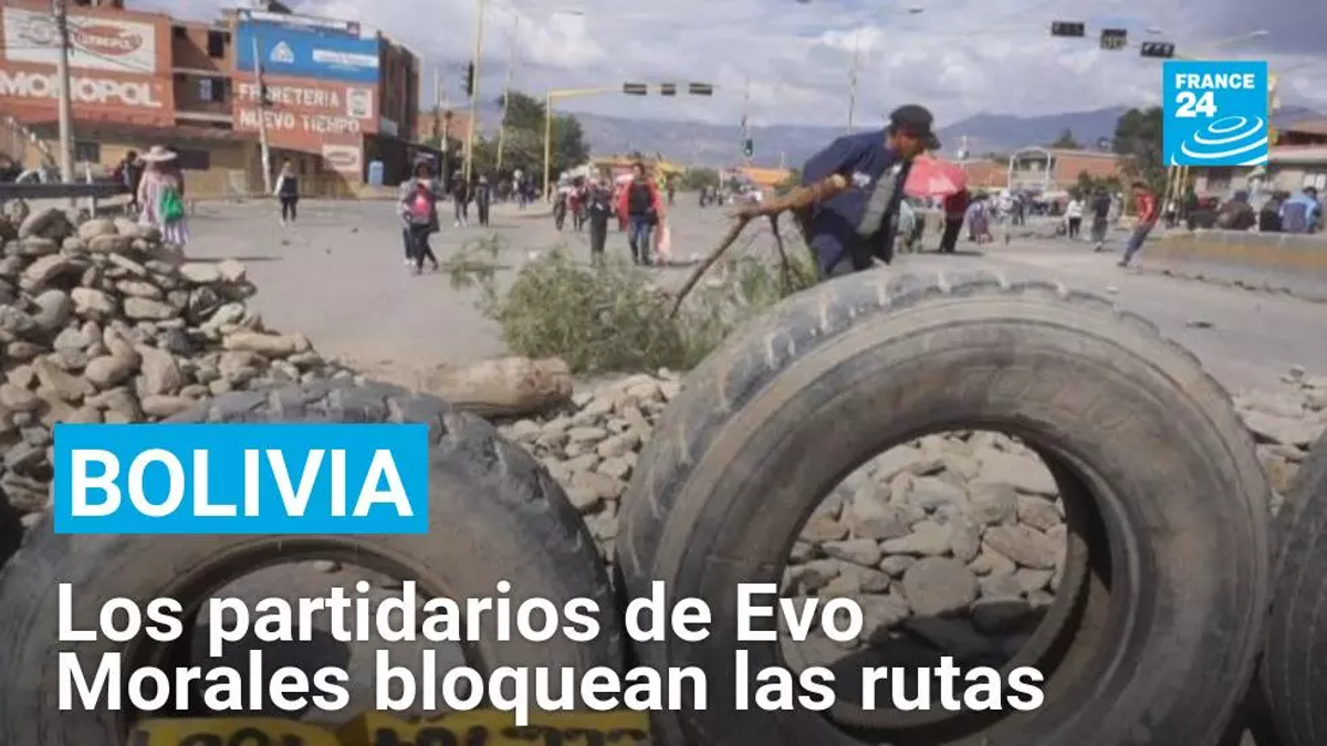 En Bolivia partidarios de Evo Morales bloquean las carreteras y exigen la salida del gobierno