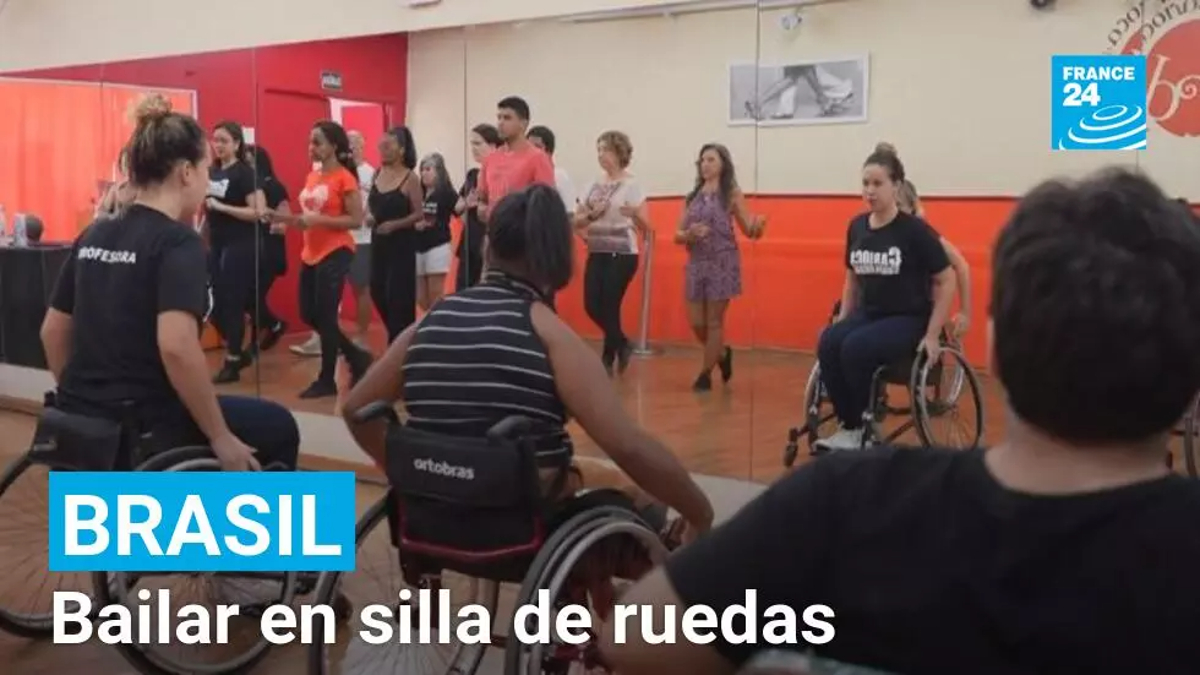 Bailar en silla de ruedas, una experiencia de inclusión en una escuela de Río de Janeiro