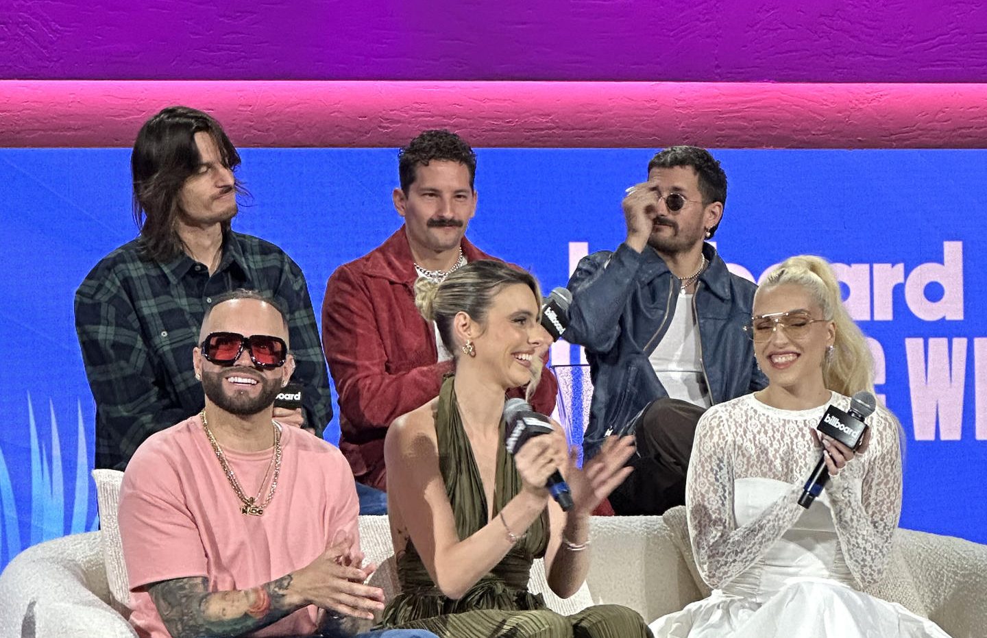 Artistas venezolanos dicen en Semana Latin Billboard que están haciendo música «rotos»