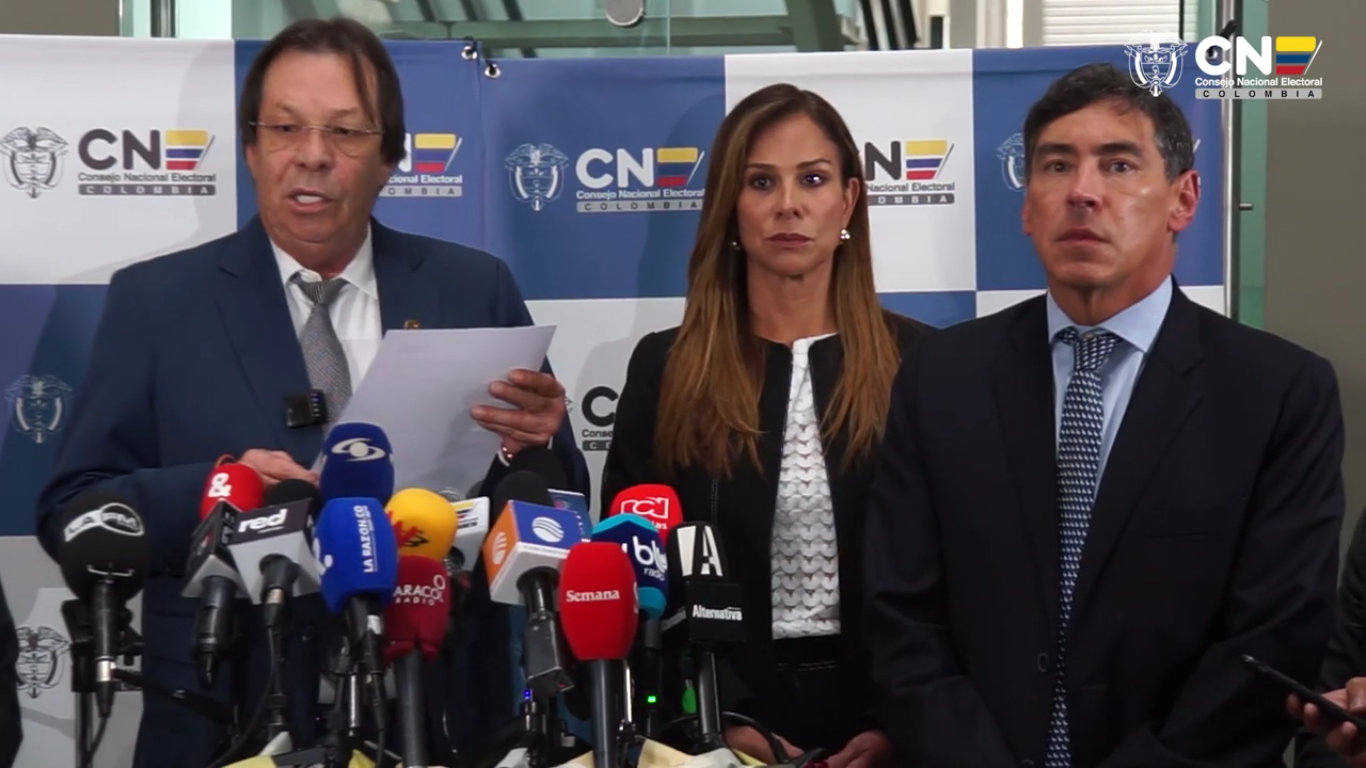 Consejo Nacional Electoral de Colombia abre investigación contra Petro por presuntas irregularidades en la campaña