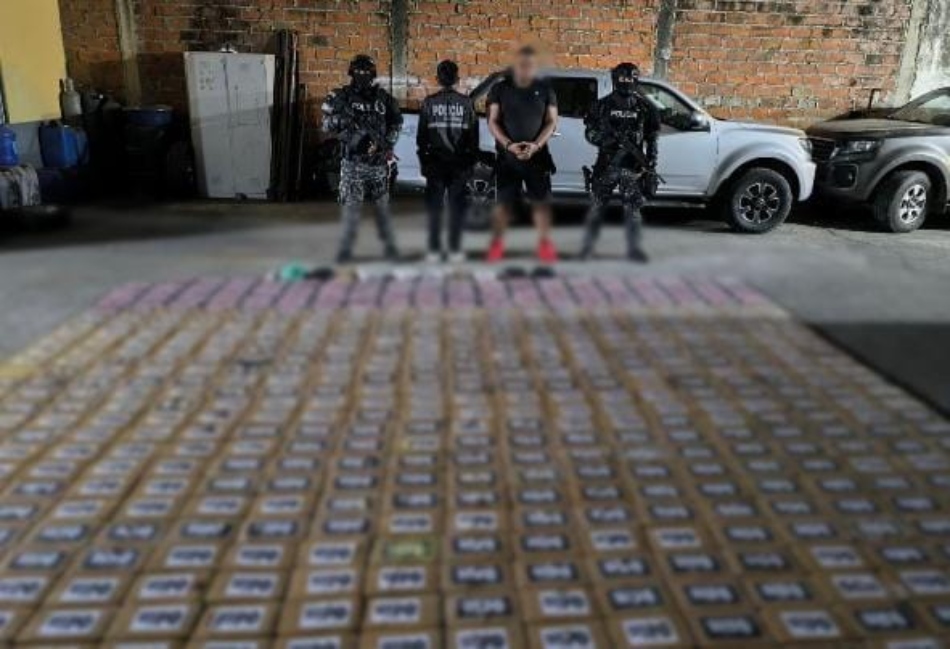 Policía de Ecuador detiene a venezolano con 632,73 kilos de cocaína y 5,79 de marihuana