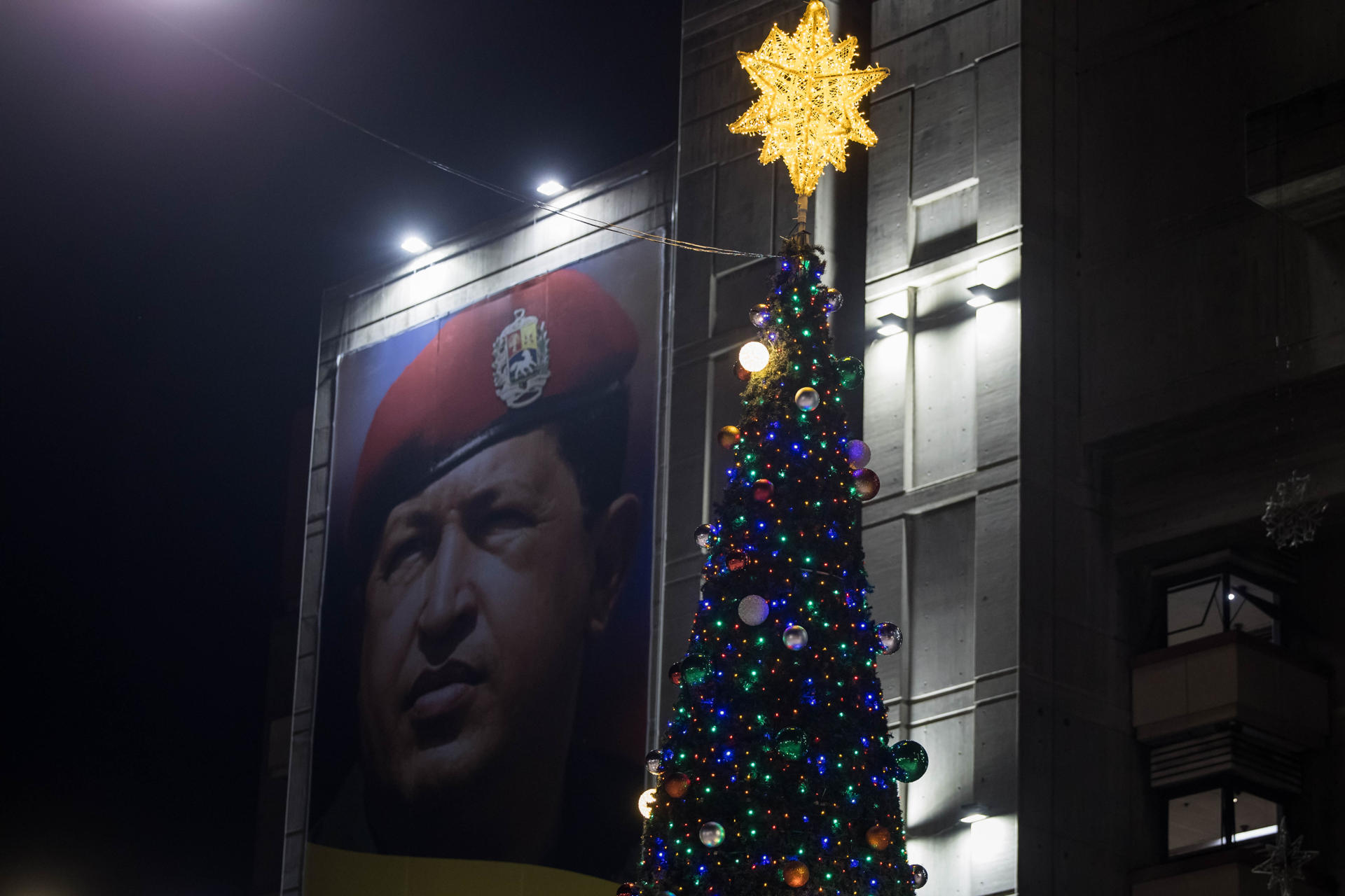 «Imbéciles, gafos»: Maduro reacciona a críticas por adelantar la Navidad en Venezuela