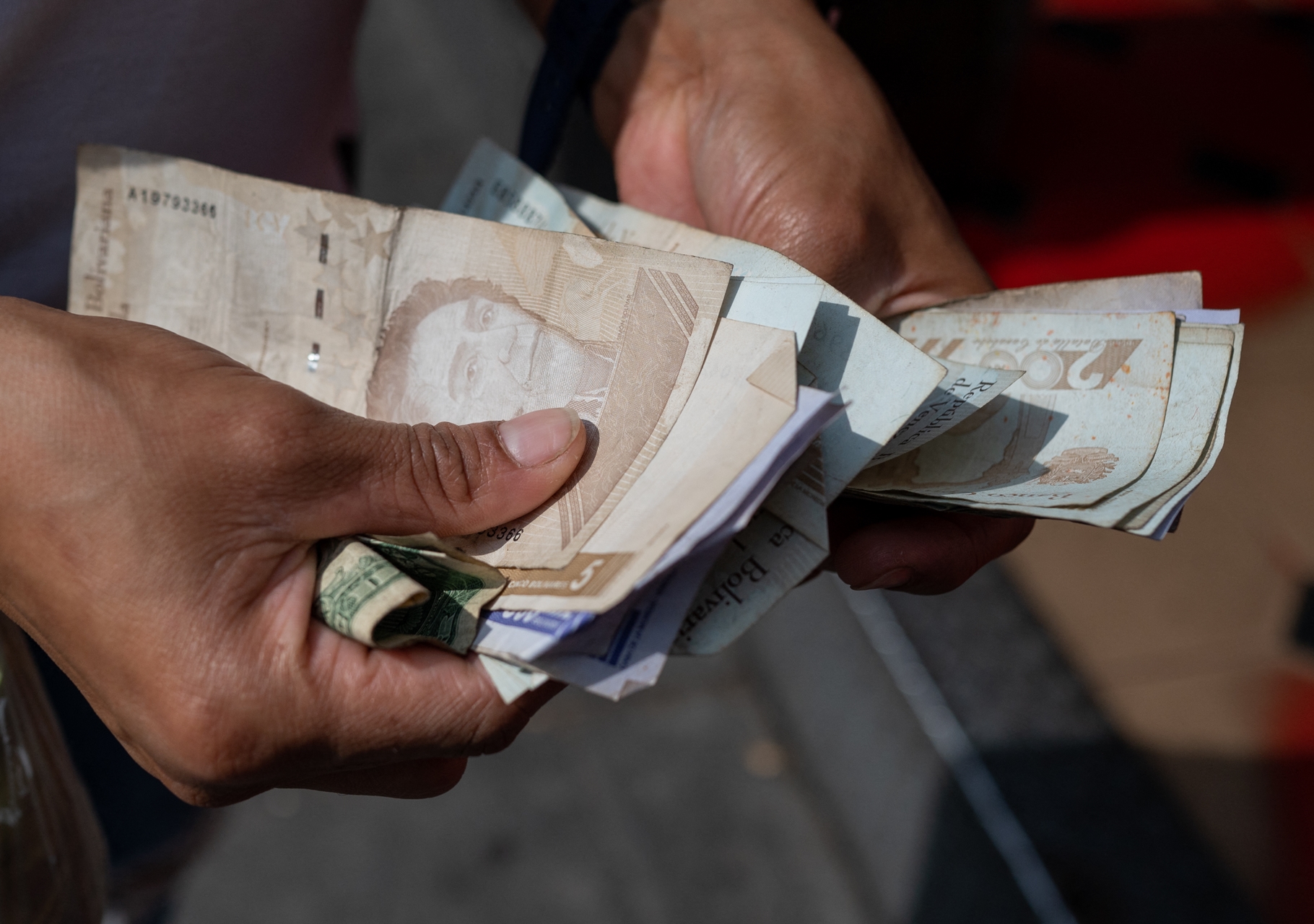 Rodrigo Cabezas dice que la liquidez aumentó 120% en Venezuela: se crearon cerca de 80 billones de bolívares