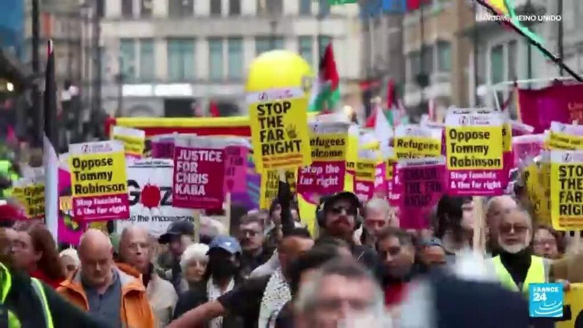 Manifestaciones masivas en Londres a favor y en contra de los derechos de los migrantes