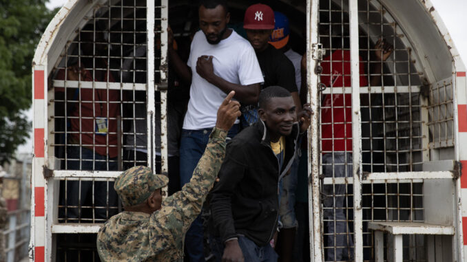 Incertidumbre entre haitianos en República Dominicana por plan de deportación masiva