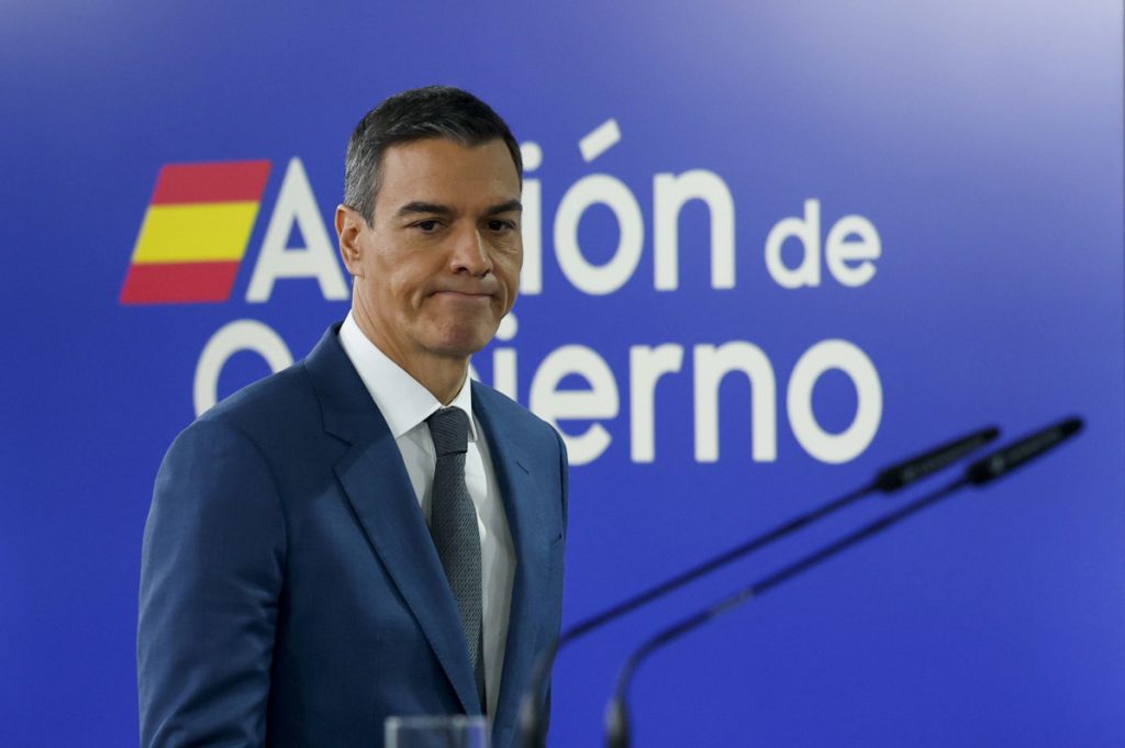 La Guardia Civil detuvo a 3 hombres por golpear el carro de Pedro Sánchez en Paiporta