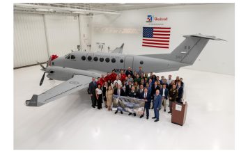 La Fuerza Aérea del Perú recibe su primer Beechcraft King Air 360CHW equipado para evacuación aeromédica