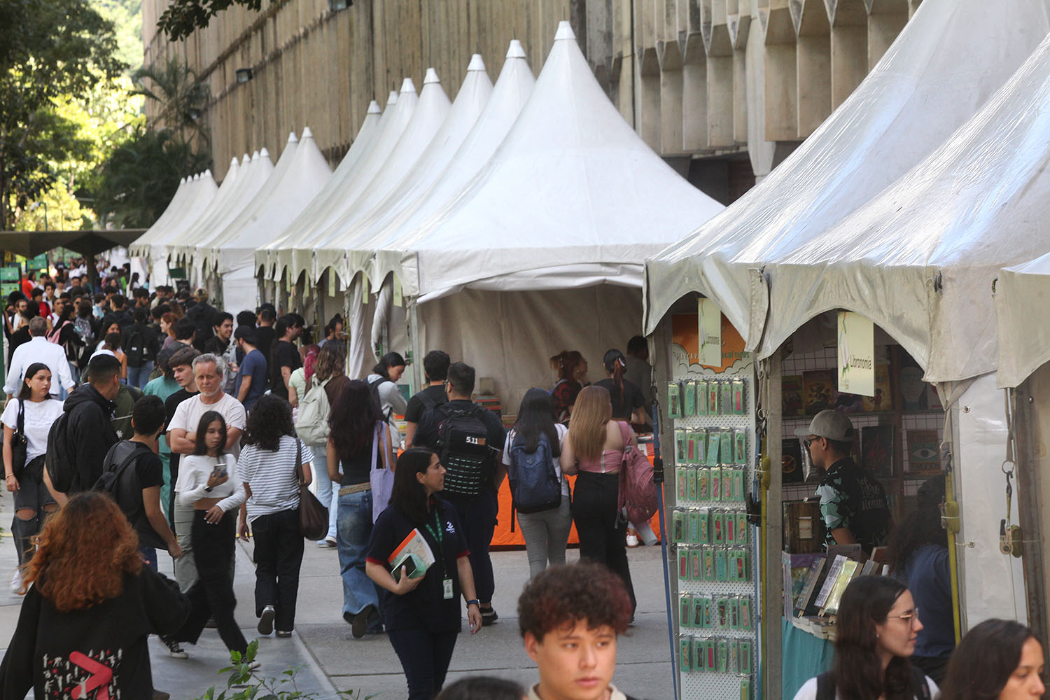 Feria del Libro del Oeste de Caracas 2024