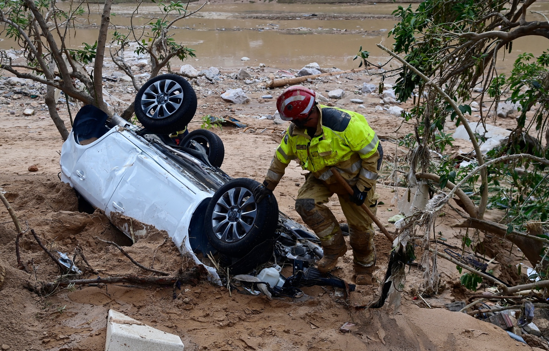 España: suben a 211 las víctimas por la DANA en Valencia