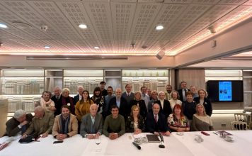 Encuentro entre Miguel Henrique Otero y periodistas gallegos en Madrid