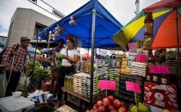 La evasión de impuestos en Venezuela, un peso que recae sobre las empresas formales