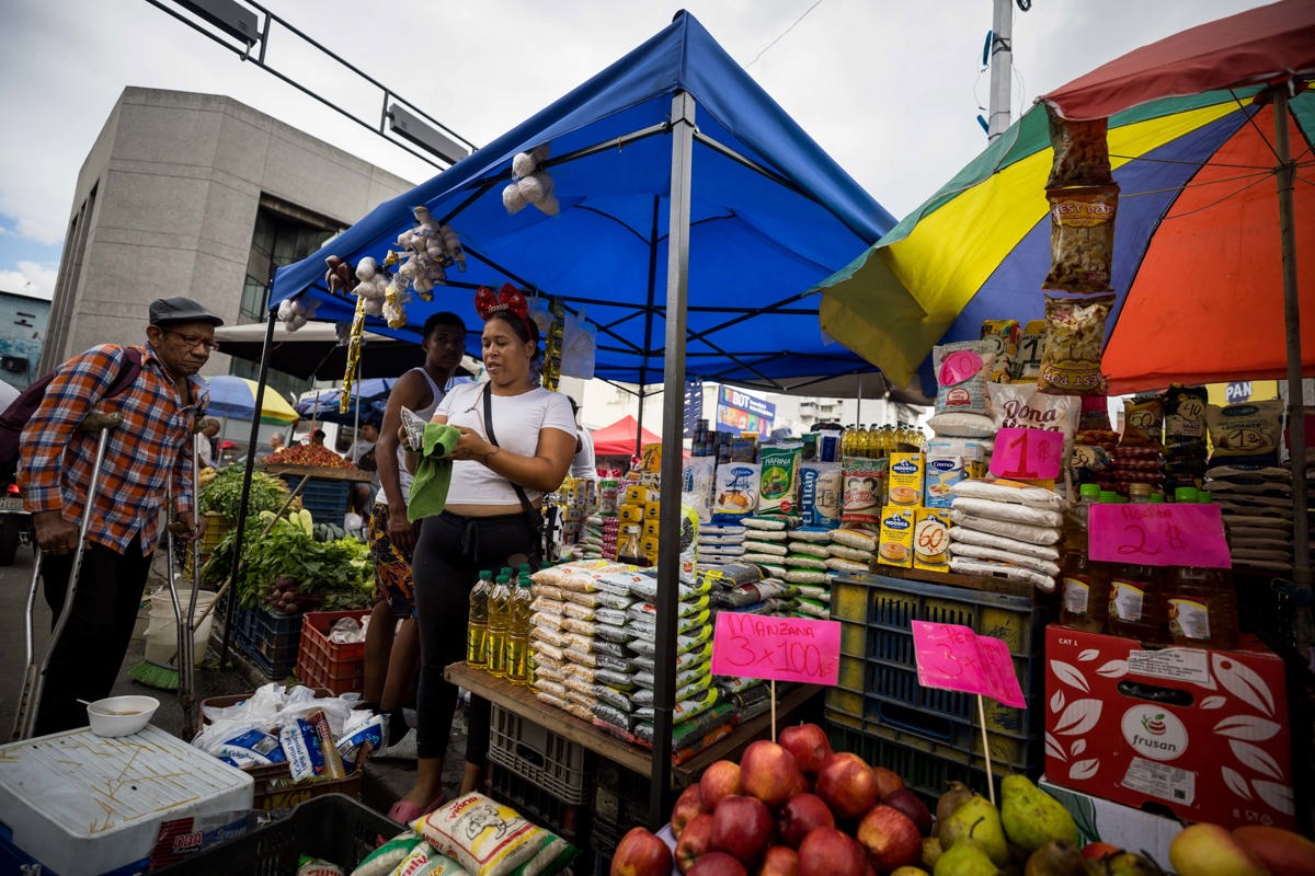 La evasión de impuestos en Venezuela, un peso que recae sobre las empresas formales