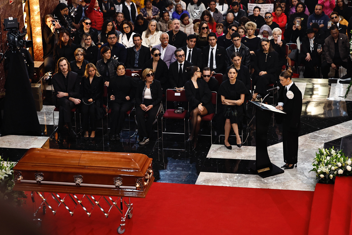 México rinde homenaje póstumo a la diva Silvia Pinal en el Palacio de Bellas Artes