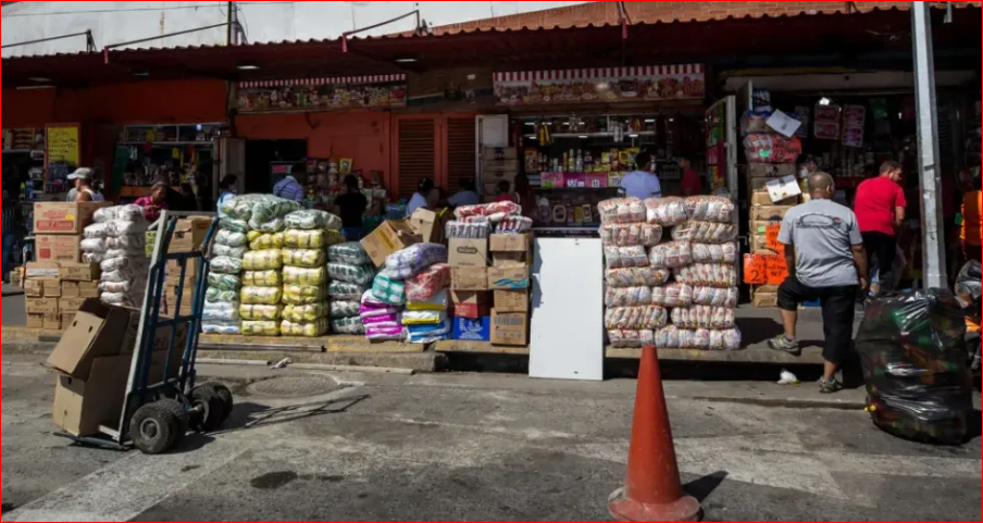 Se necesitan 107,9 dólares al mes en Venezuela para los alimentos