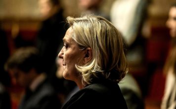 Le Pen se prepara para unas presidenciales anticipadas porque considera que Macron está acabado