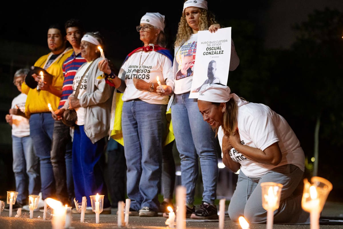 Hicieron vigilia de oración en la UCV por los presos políticos fallecidos