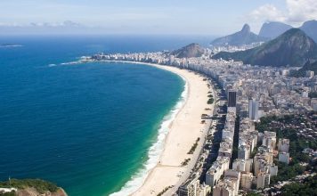 Copacabana se dispone a recibir 2,5 millones de personas para celebrar el Año Nuevo