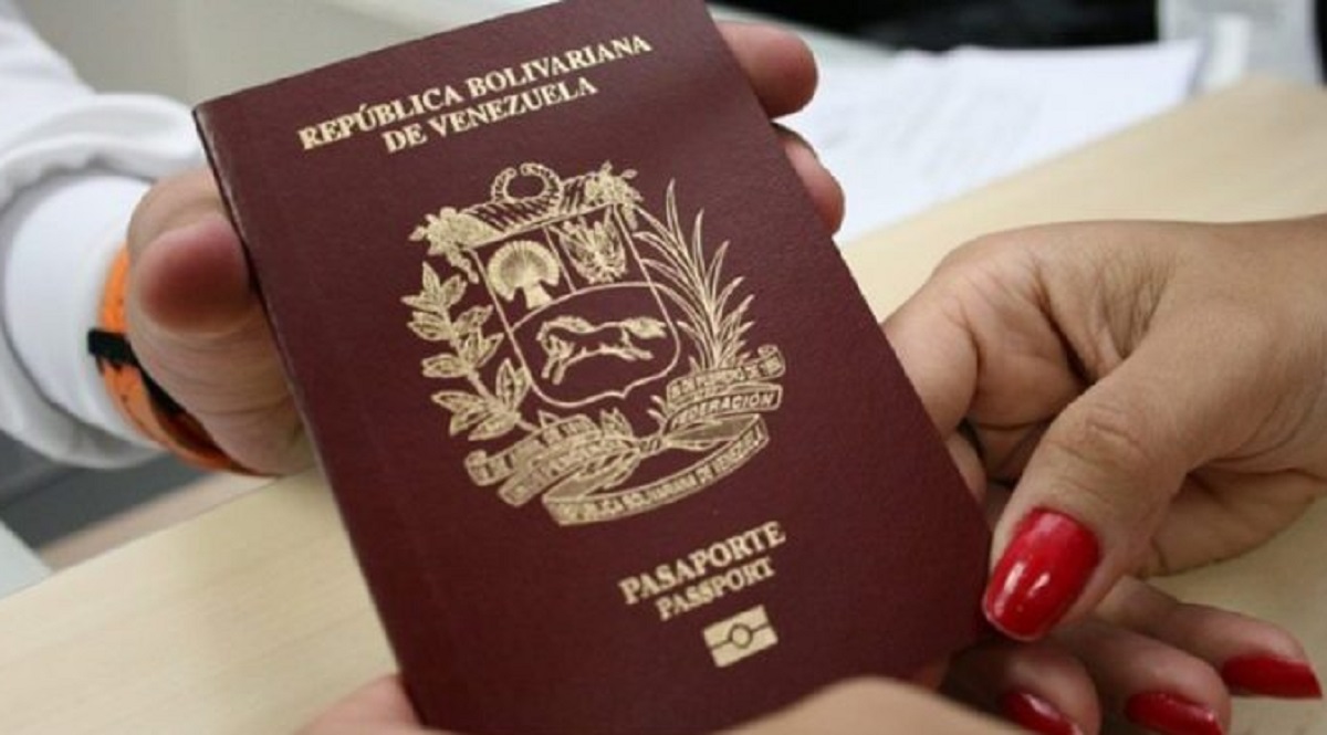 El pasaporte habilitado tarda solo 48 horas mientras que el ordinario tarde de 8 a 15 días en entregarse Foto Archivo