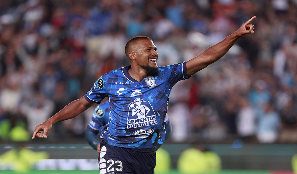 Gol-de-Salomon-Rondon-en-la-victoria-de-Pachuca-t