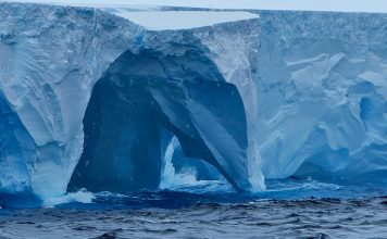 Tras décadas inmóvil, el iceberg más grande del mundo «se liberó»