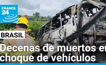 Decenas de muertos tras choque de autobús con camión en carretera de Brasil