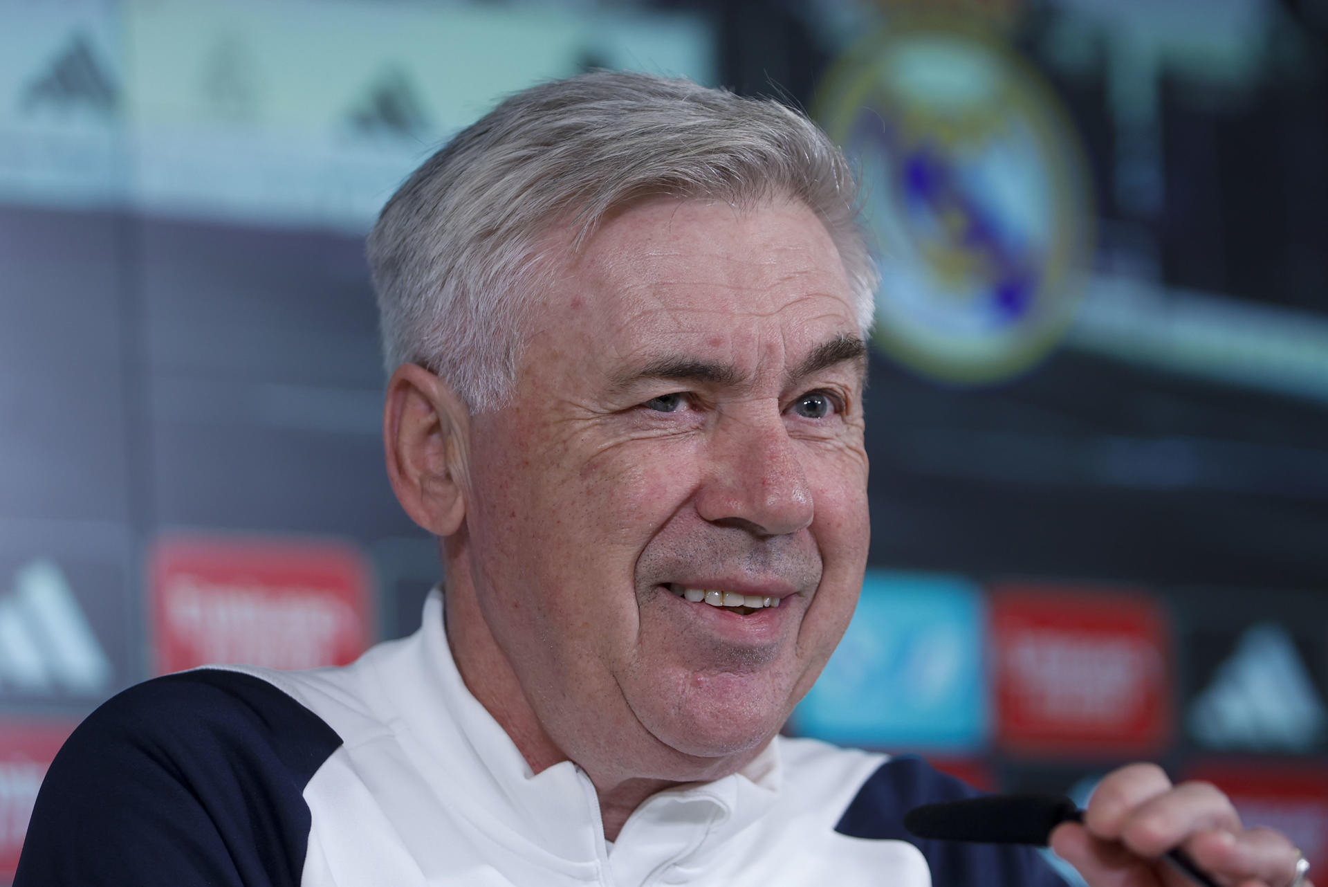 Carlo Ancelotti extends deal with Real until 2026