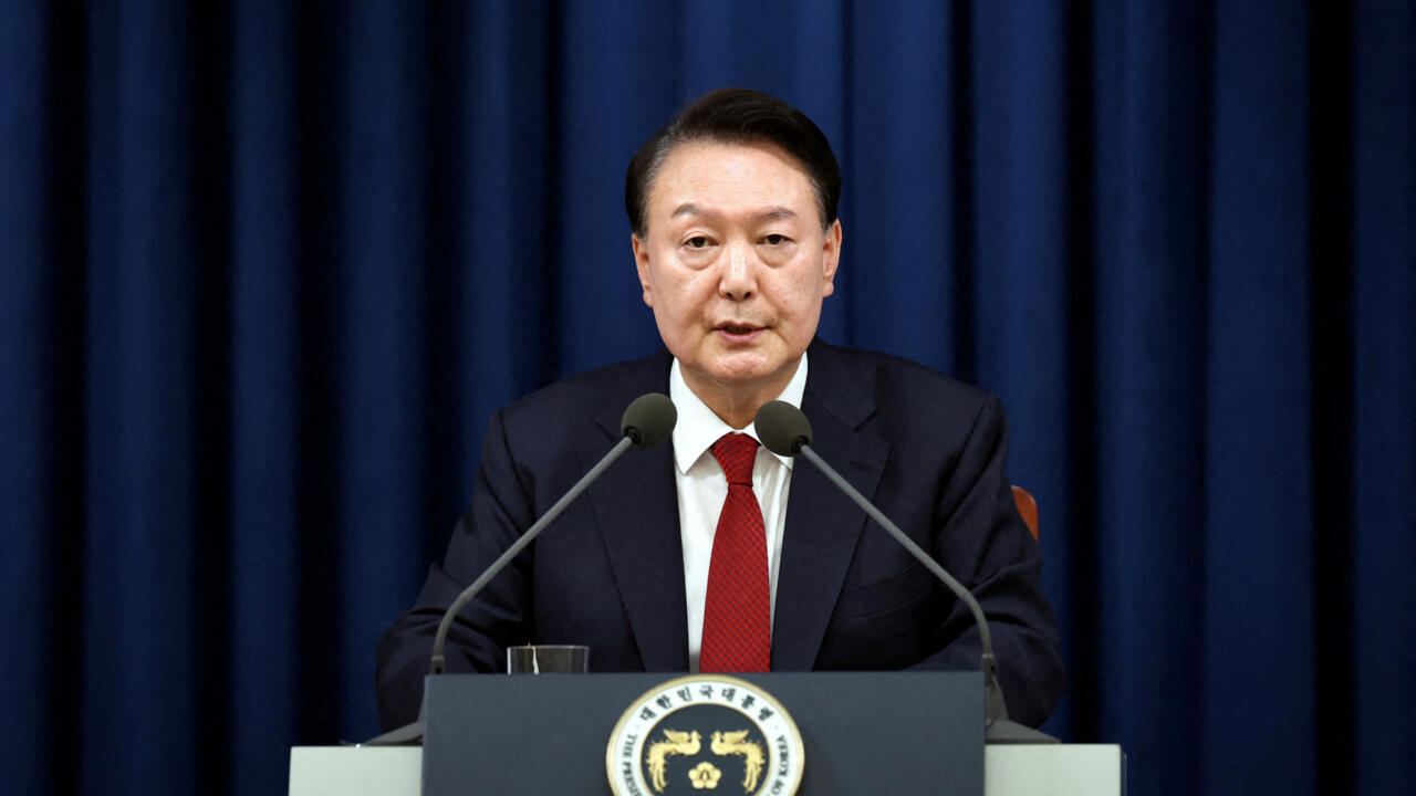 w1280-p16x9-2024-12-03T200349Z_391776728_RC2QHBAPYT9B_RTRMADP_3_SOUTHKOREA-POLITICS-MARTIAL-LAW