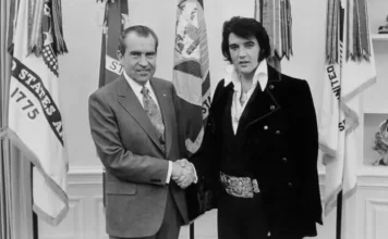 El día que Elvis Presley le quiso regalar una pistola a Richard Nixon, el presidente de Estados Unidos