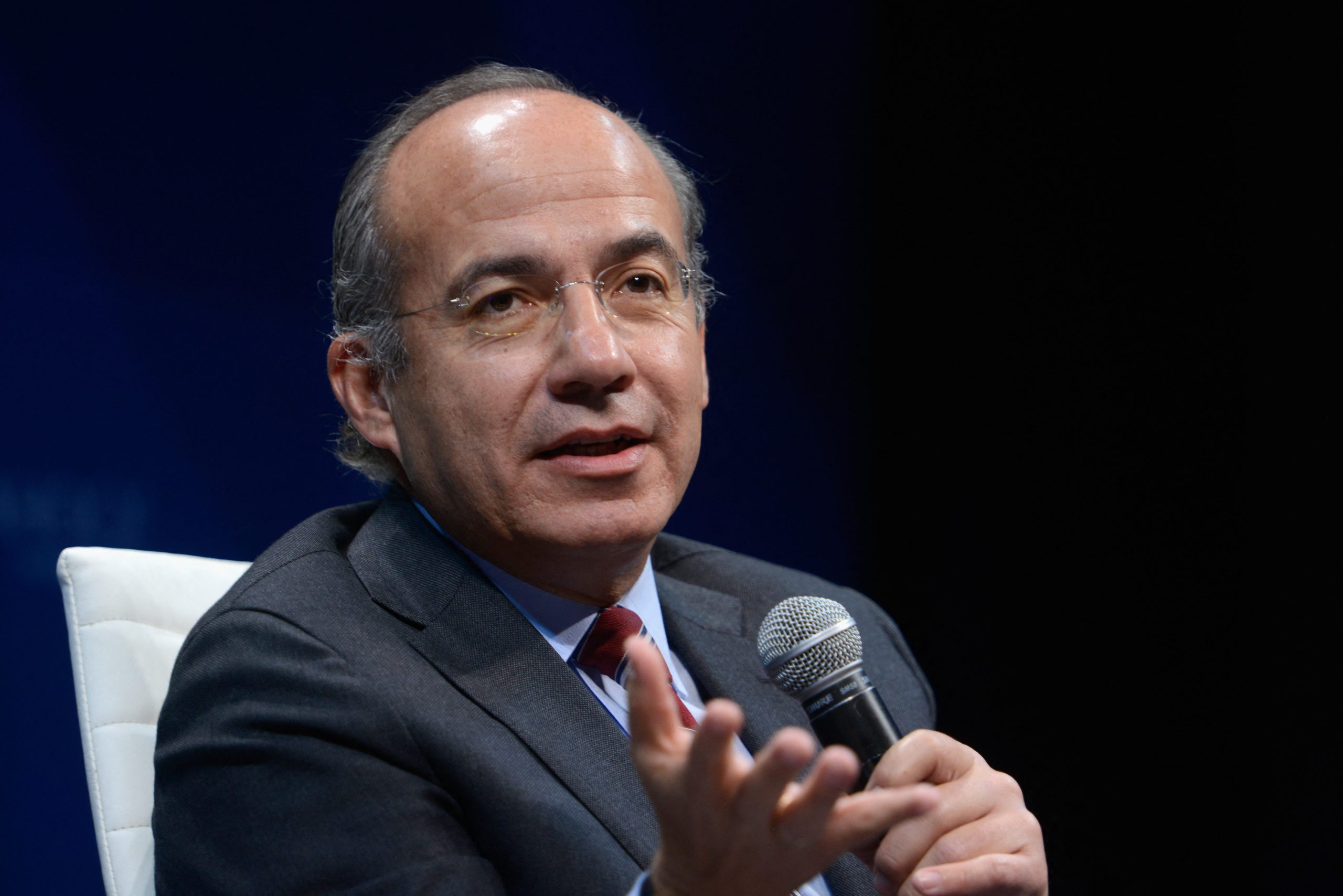 Felipe Calderón acompañará a González Urrutia hasta donde «las circunstancias lo permitan»