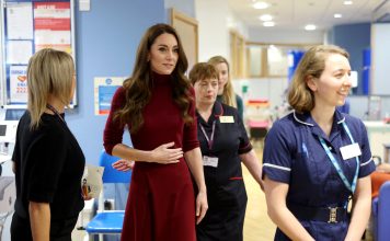 Kate Middleton visita la clínica donde se trató el cáncer