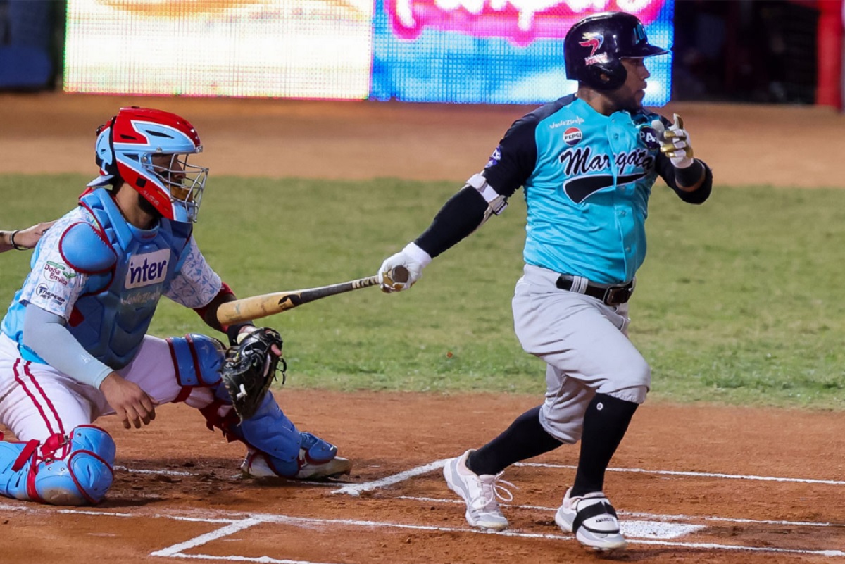 Amarista estrenó el marcador para los insulares en el tercer inning con dos carreras que le dieron una ventaja insuperable por el resto de la velada Foto Alejandro van Schermbeek