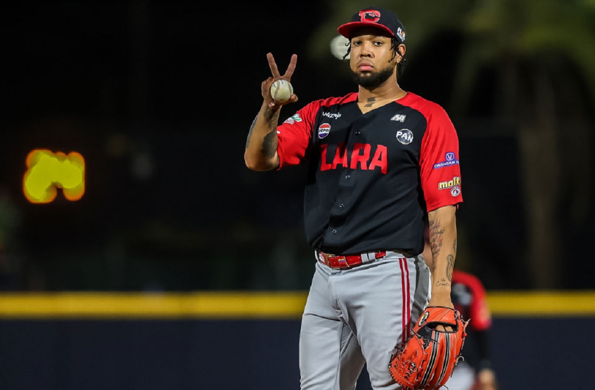 Anderson Espinoza se está despidiendo de la LVBP por todo o alto | Foto Alejandro van Schermbeek