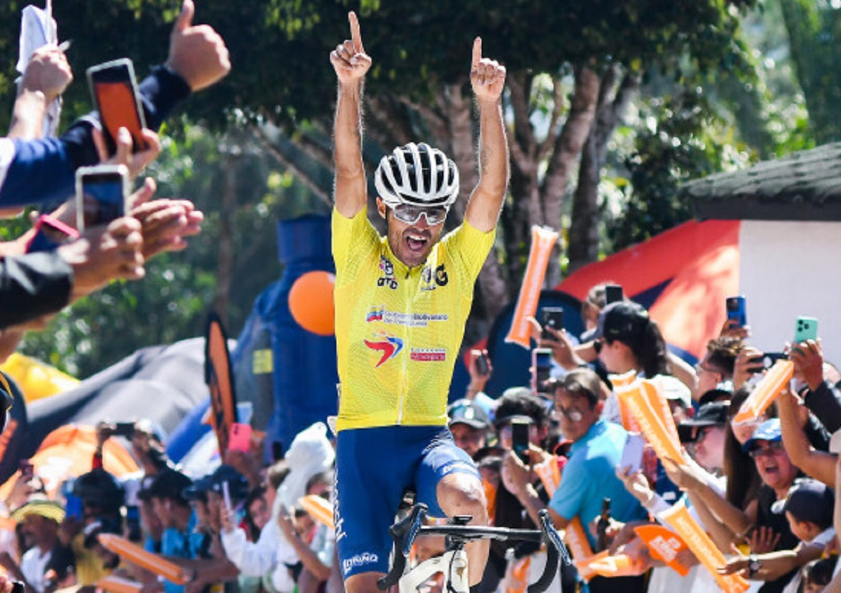 El venezolano agradeció a su equipo por ayudarlo a escribir su nombre junto al de otros grandes ciclistas Foto Archivo