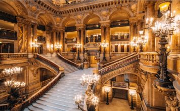 La Ópera de París celebra su 150 aniversario