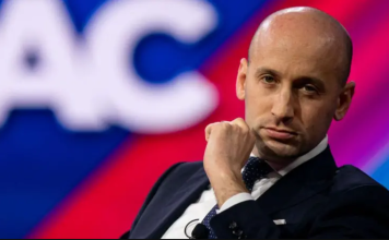 Quién es Stephen Miller, el arquitecto de la dura política migratoria de Trump en EE UU