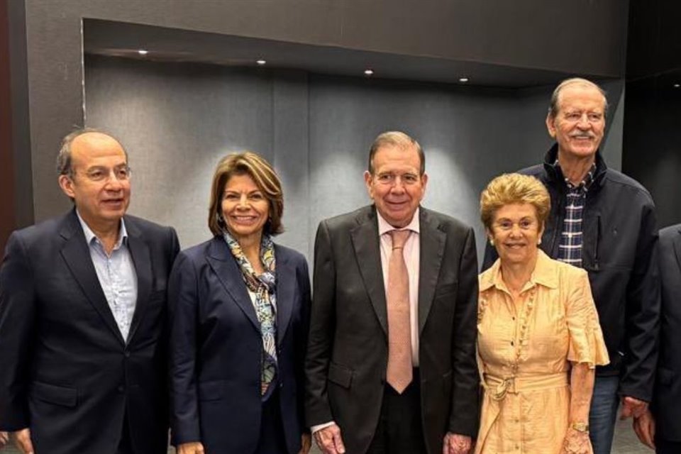 Felipe Calderon, Laura Chinchilla,  Edmundo Gonzalez Urrutia, Vicente Fox y Mireya Moscoso